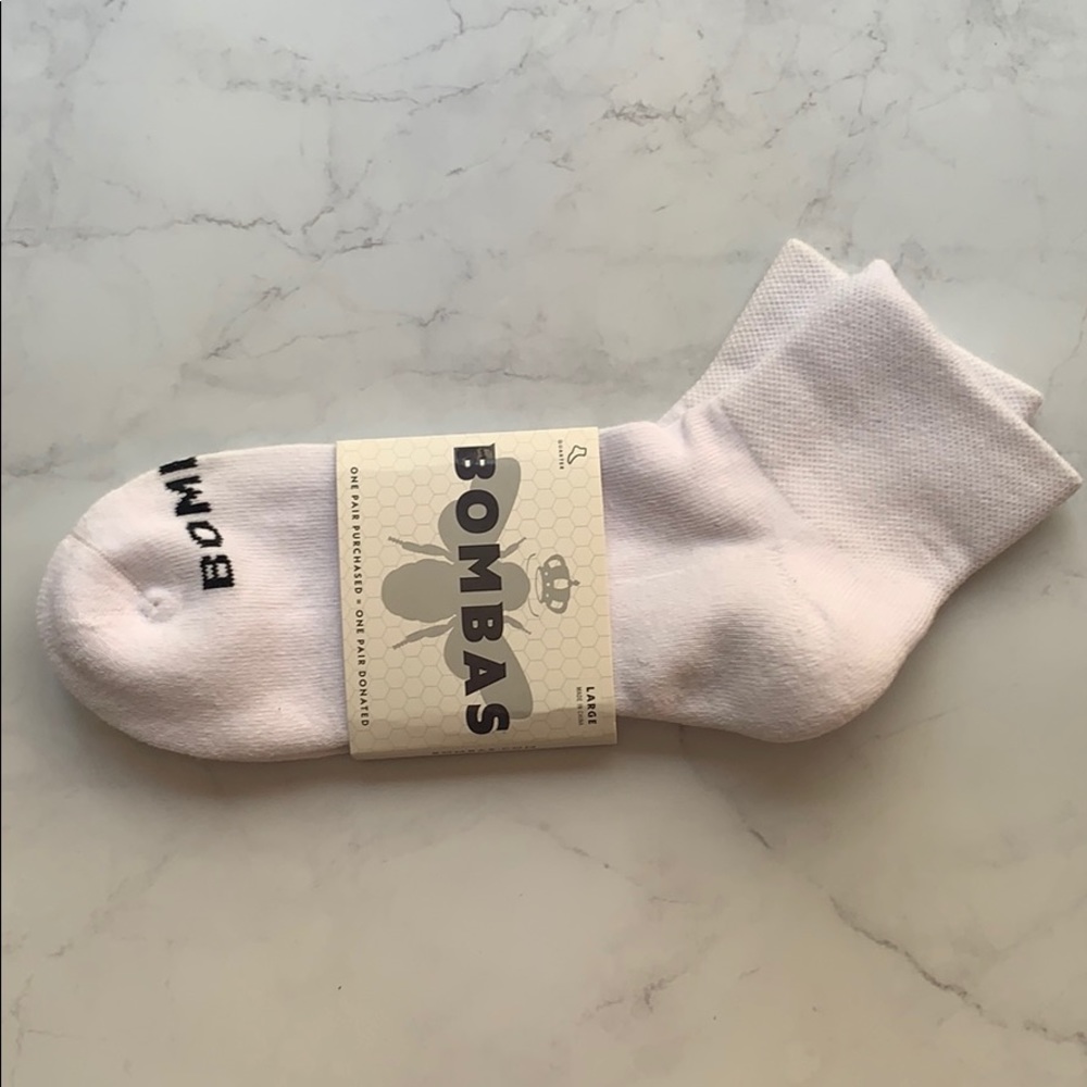 Bombas White Quarter Ankle Socks - Women’s Large